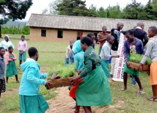 Wozi Primary School Students